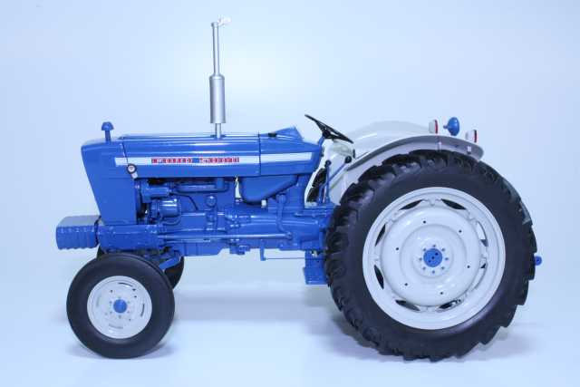 Ford 5000 6Y 1968, sininen 1:16 - Sulje napsauttamalla kuva