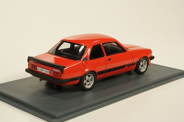 Opel Ascona B Sport 1980, punainen