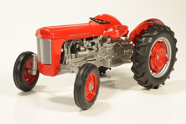 Ferguson 35 "Special" 1958, punainen