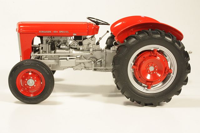 Ferguson 35 "Special" 1958, punainen