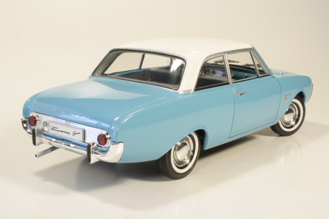 Ford Taunus 17M P3 1961, vaaleansininen