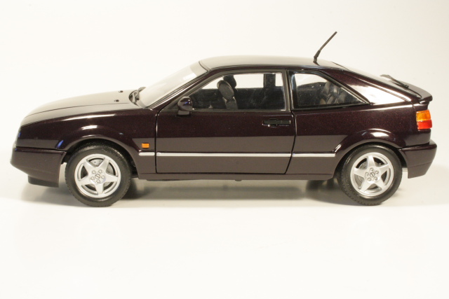 VW Corrado VR6 1993, violetti - Sulje napsauttamalla kuva