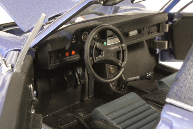 VW Porsche 914/4 1970, sininen