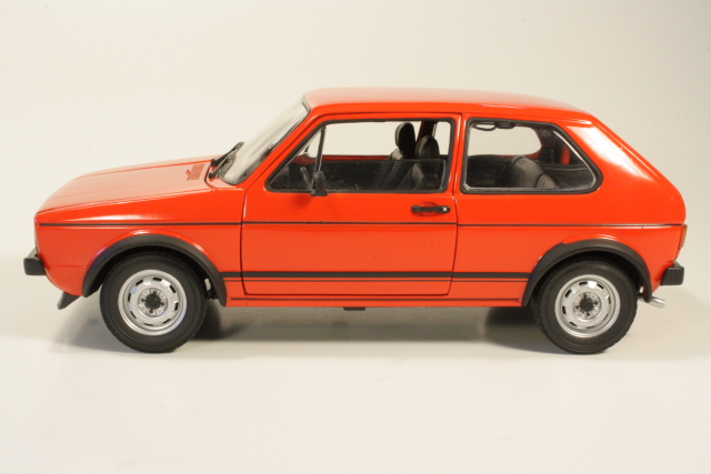 VW Golf 1 GTi 1.6 1977, red
