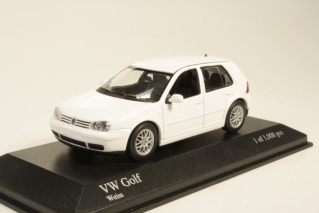 VW Golf 4 1997, white