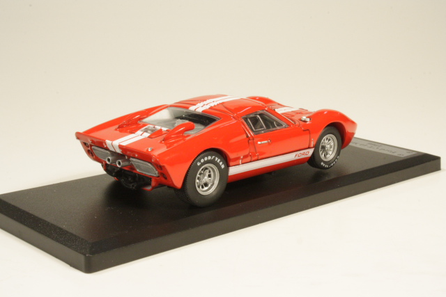 Ford GT40 MK2 1966, punainen