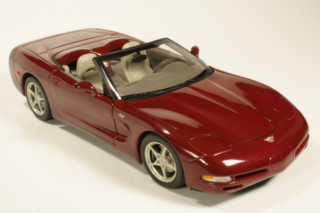 Chevrolet Corvette C5 5.7 50th Anniversary 2003, red