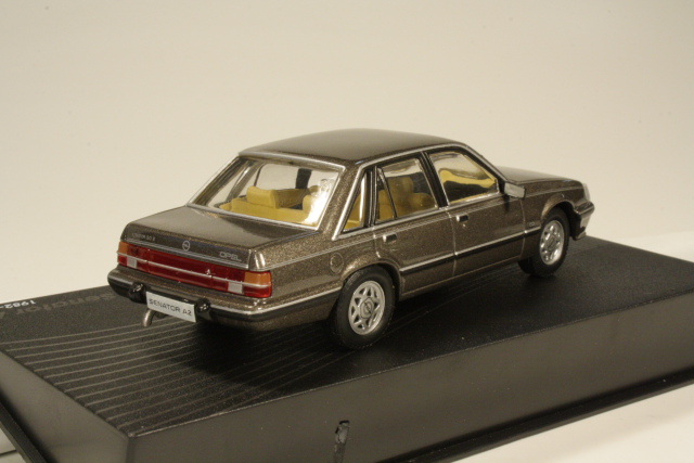Opel Senator A2 1982, ruskea