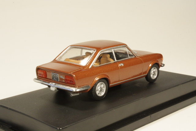 Fiat 124 Sport Coupe 1969, kuparinruskea - Sulje napsauttamalla kuva