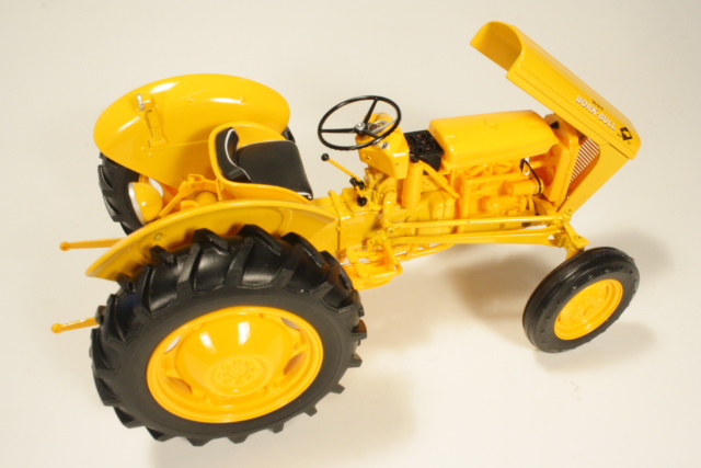 Massey Harris Ferguson 1958, keltainen "Work-Bull"