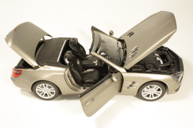Mercedes SL500 2012, harmaa