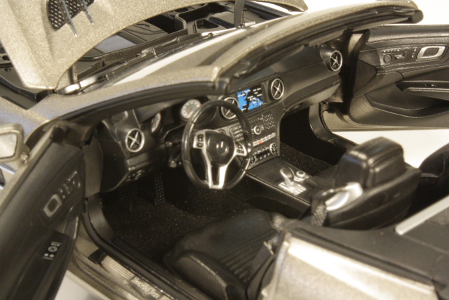 Mercedes SL500 2012, harmaa