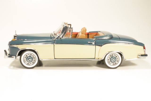 Mercedes 220SE (w128) Cabriolet 1958, sininen/beige