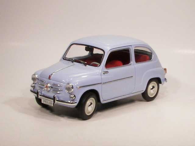 Fiat 600D 1963, light blue