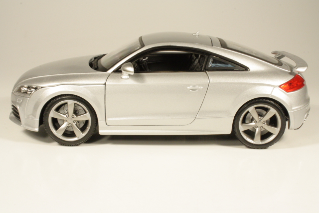 Audi TT RS, hopea