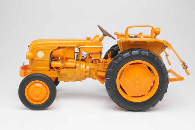 Renault D22 1956, orange