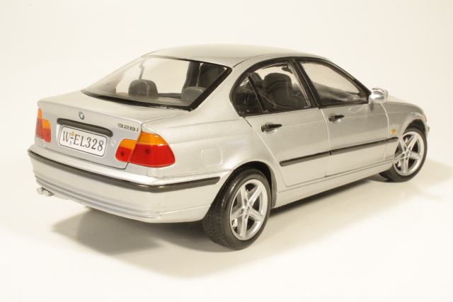 BMW 328i 1998, hopea - Sulje napsauttamalla kuva