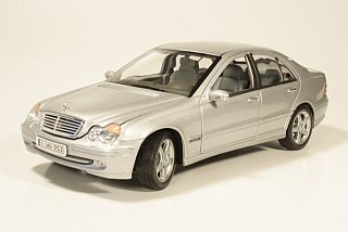 Mercedes C200 Kompressor (w203) 2001, hopea