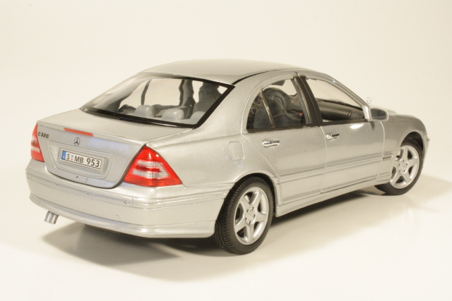 Mercedes C200 Kompressor (w203) 2001, hopea
