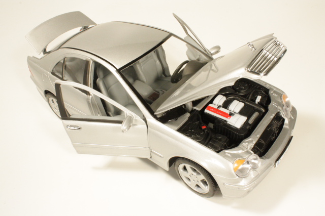 Mercedes C200 Kompressor (w203) 2001, hopea