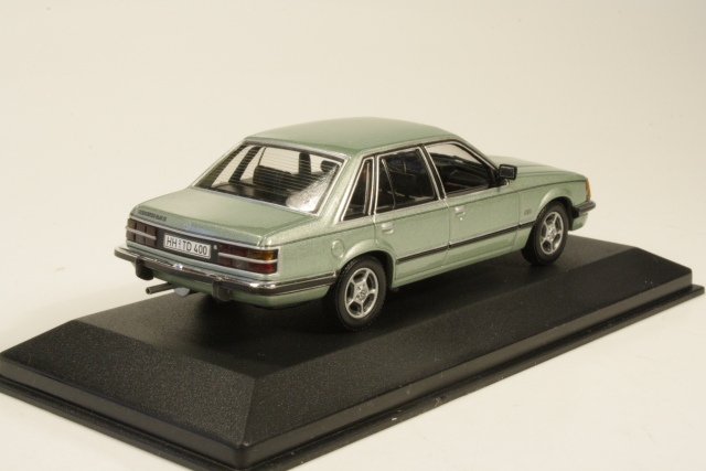 Opel Senator 1980, vihreä