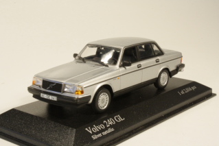 Volvo 240GL 1986, silver