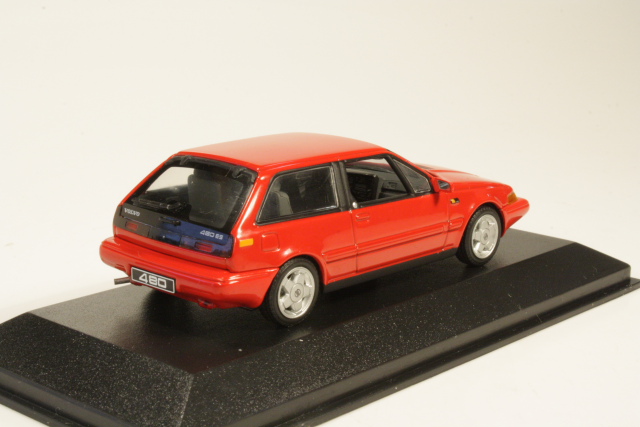 Volvo 480ES 1986, punainen
