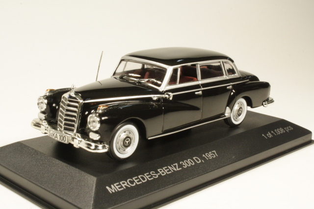 Mercedes 300D 1957, musta