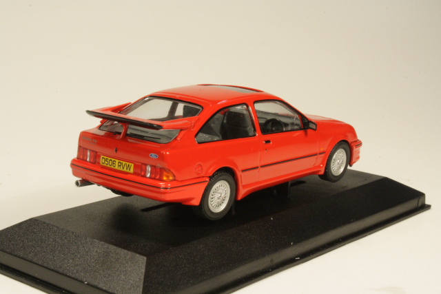 Ford Sierra RS Cosworth, punainen "Duke of Bedford" - Sulje napsauttamalla kuva