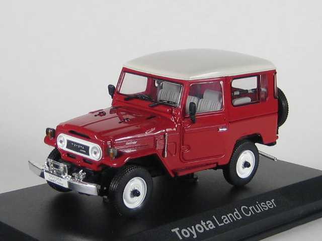Toyota Land Cruiser BJ40 1974, punainen