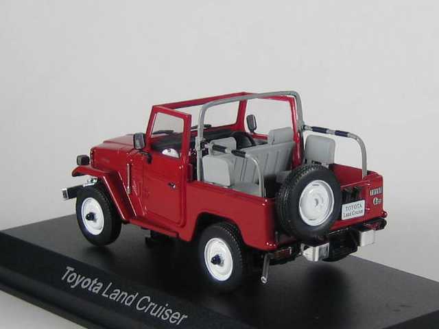 Toyota Land Cruiser BJ40 1974, punainen
