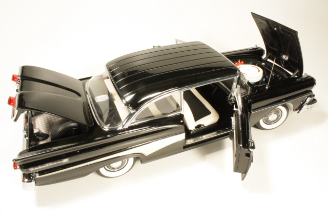 Ford Fairlane 500 Hard Top 1958, black