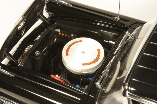Ford Fairlane 500 Hard Top 1958, black