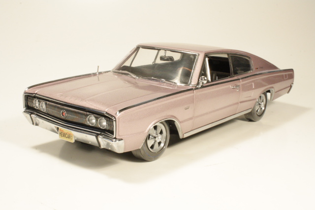 Dodge Charger 1966, violetti