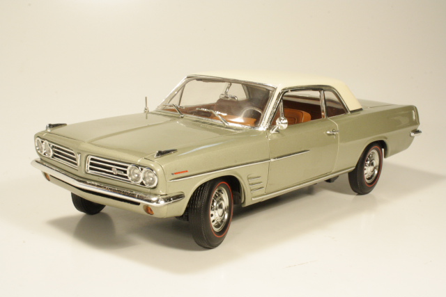 Pontiac Le Mans Coupe 1963, beige