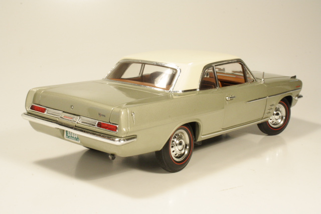 Pontiac Le Mans Coupe 1963, beige