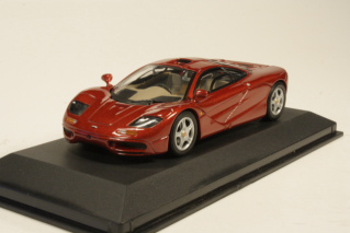McLaren F1 Roadcar, punainen