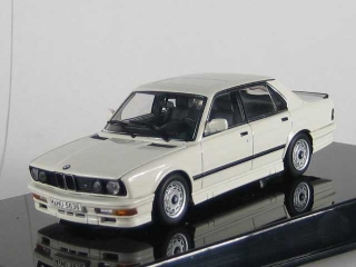 BMW M535i, valkoinen