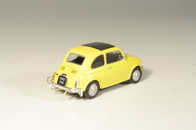 Fiat 500L, keltainen