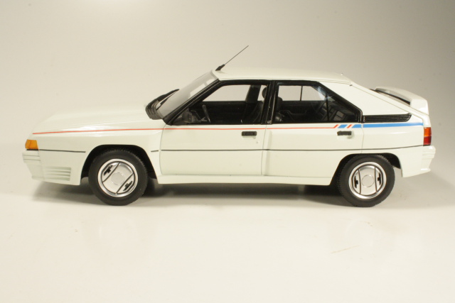 Citroen BX4TC 1985, valkoinen - Sulje napsauttamalla kuva