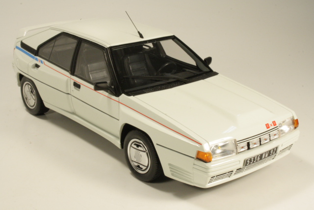 Citroen BX4TC 1985, valkoinen