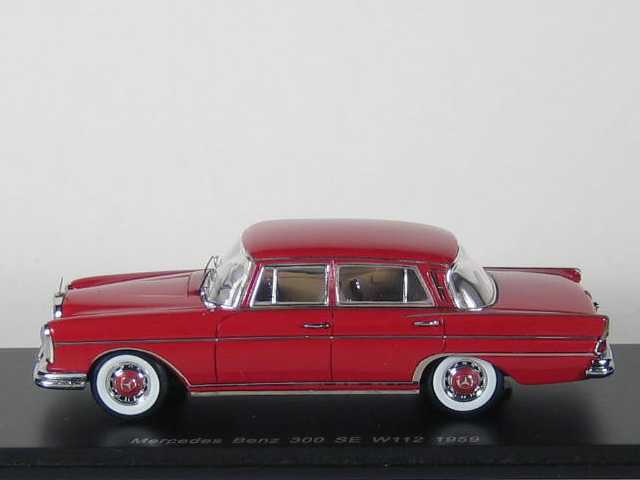 Mercedes 300SE 1959 (w112), punainen