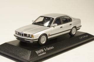 BMW 535i 1988, silver