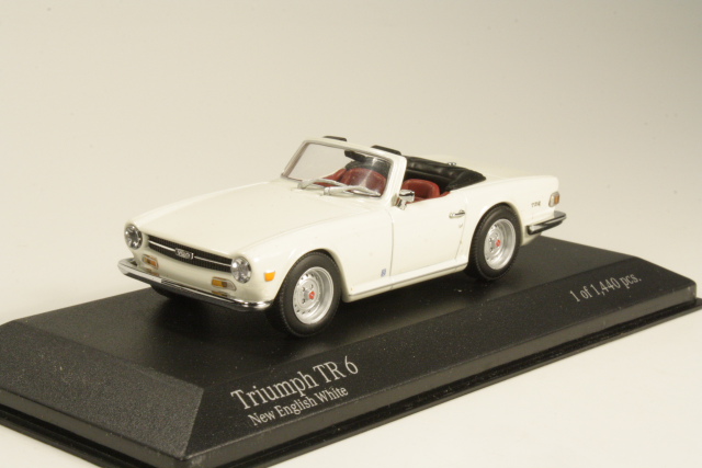 Triumph TR6 1968, white