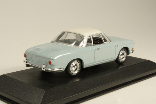 VW Karmann Ghia 1600 1966, light blue/white