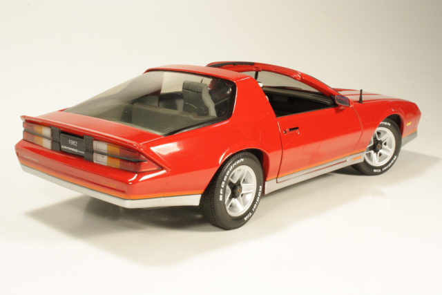 Chevrolet Camaro Z28 1982, red