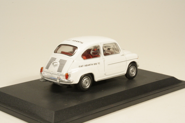 Fiat Abarth 1000 Berlina Corsa 1964, valkoinen