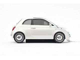 Fiat 500 2007 white. Wired optical mouse