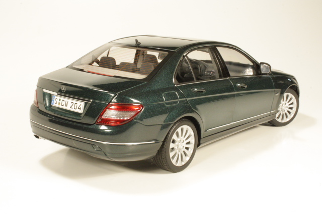 Mercedes C220 CDI Elegance (W204) 2007, vihreä