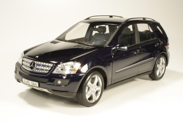 Mercedes ML350 (W164) 2006, tummansininen